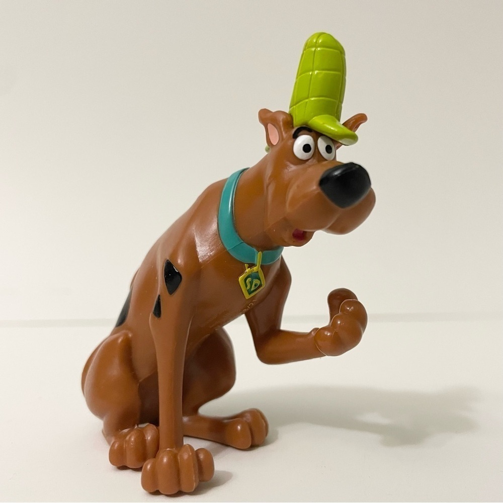 Scooby Doo Detective Toy Figure